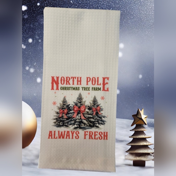 CHRISTMAS TREE FARM KITCHEN TOWEL AND OVEN MIT.   HANDMADE - Picture 3 of 3